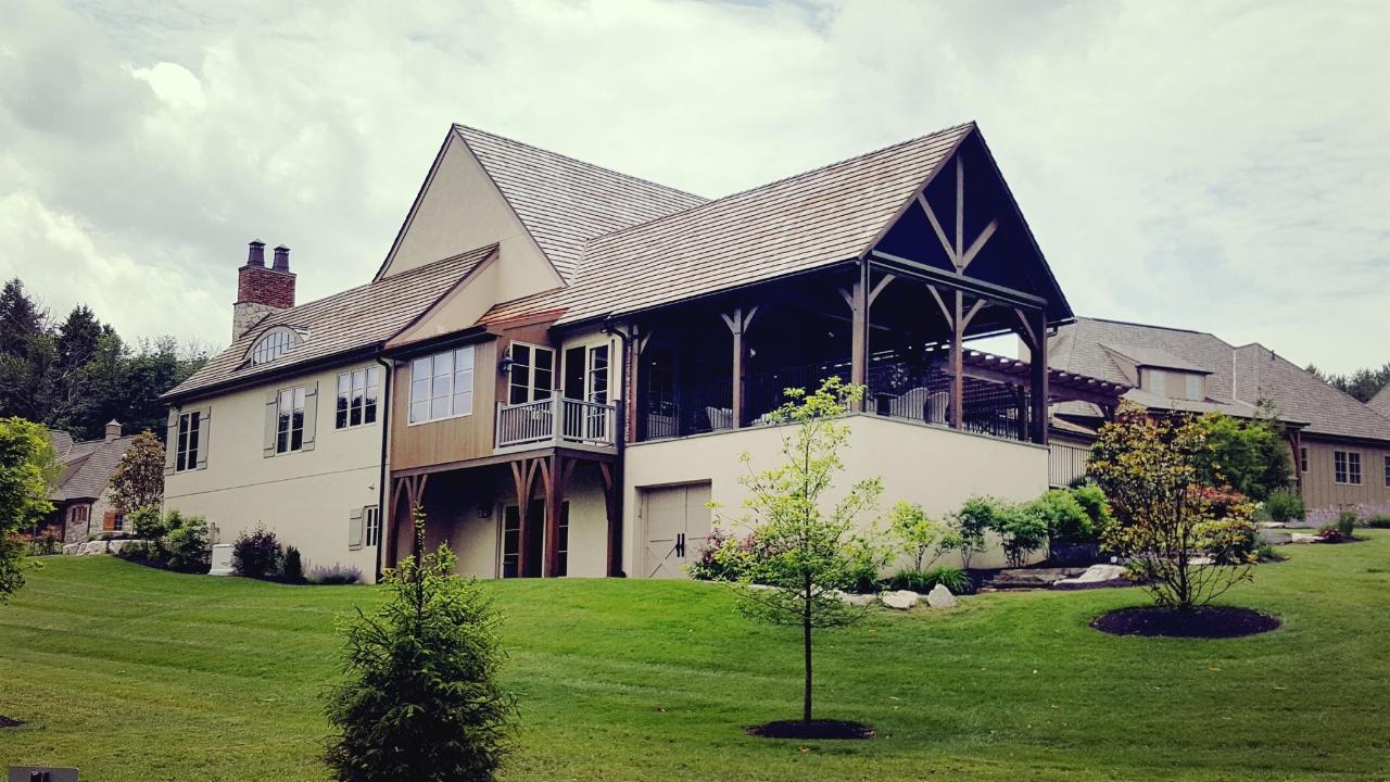 Exterior 1